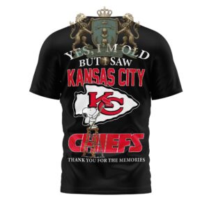 Kansas City Chiefs Snoopy Yes I'm Old But I Saw T-Shirt