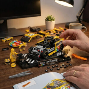 Kyle Busch Legacy Victory Set M&M's Building Set