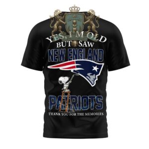 New England Patriots Snoopy Yes I'm Old But I Saw T-Shirt