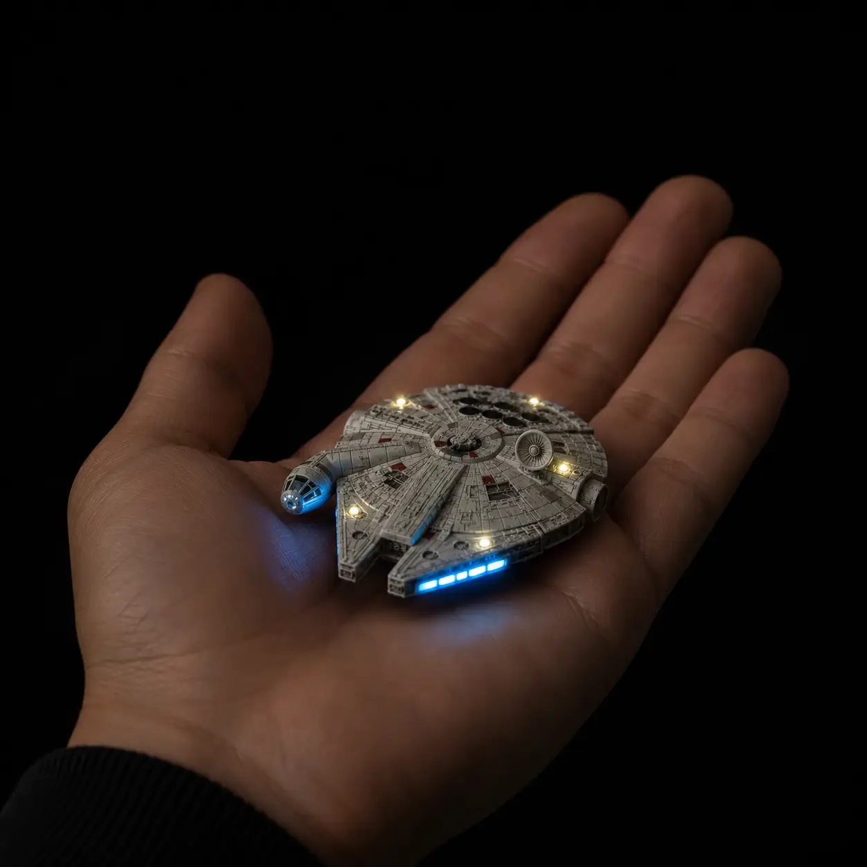 Star Wars Millennium Falcon 50th Anniversary Hot Wheels - Detail View