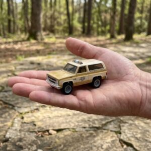 Hot Wheels Stranger Things 1985 Chevrolet K5 Blazer Pop Culture Die-cast Car