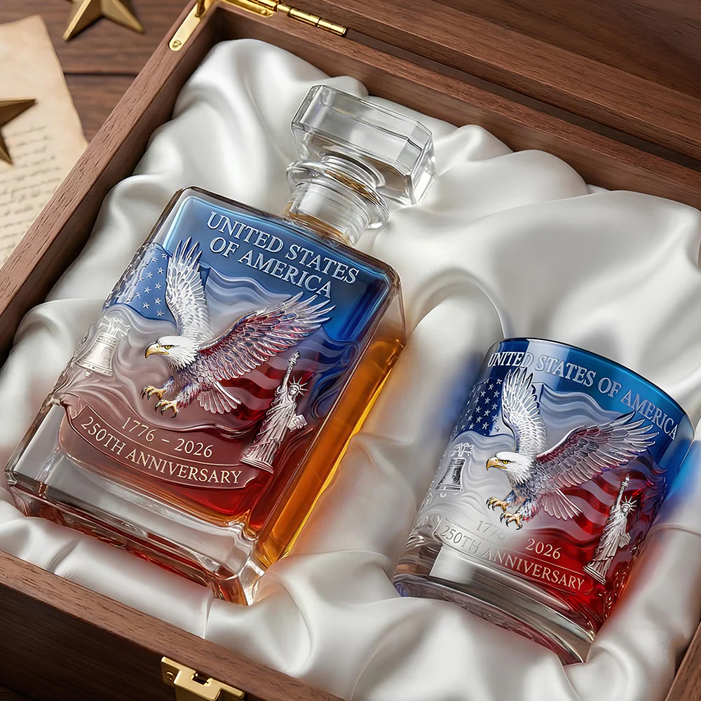 United States of America 250th Anniversary Whiskey Decanter Set - Detail View