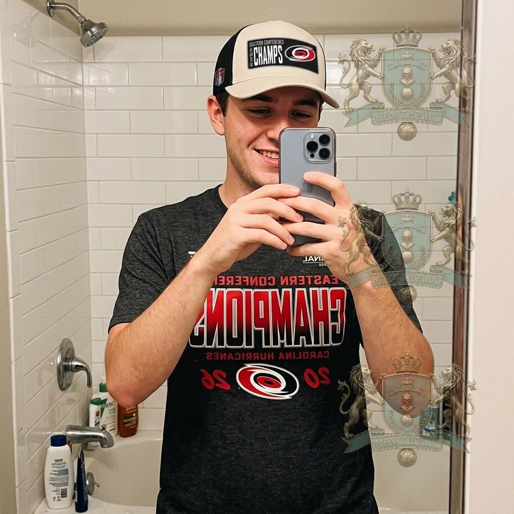 Carolina Hurricanes Eastern Conference Champions 2026 T-Shirt