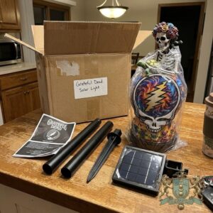 Grateful Dead Steal Your Face Garden Light