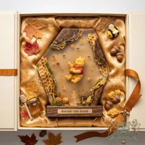 Winnie-the-Pooh Honeycomb Forest Scene Resin Diorama Lamp
