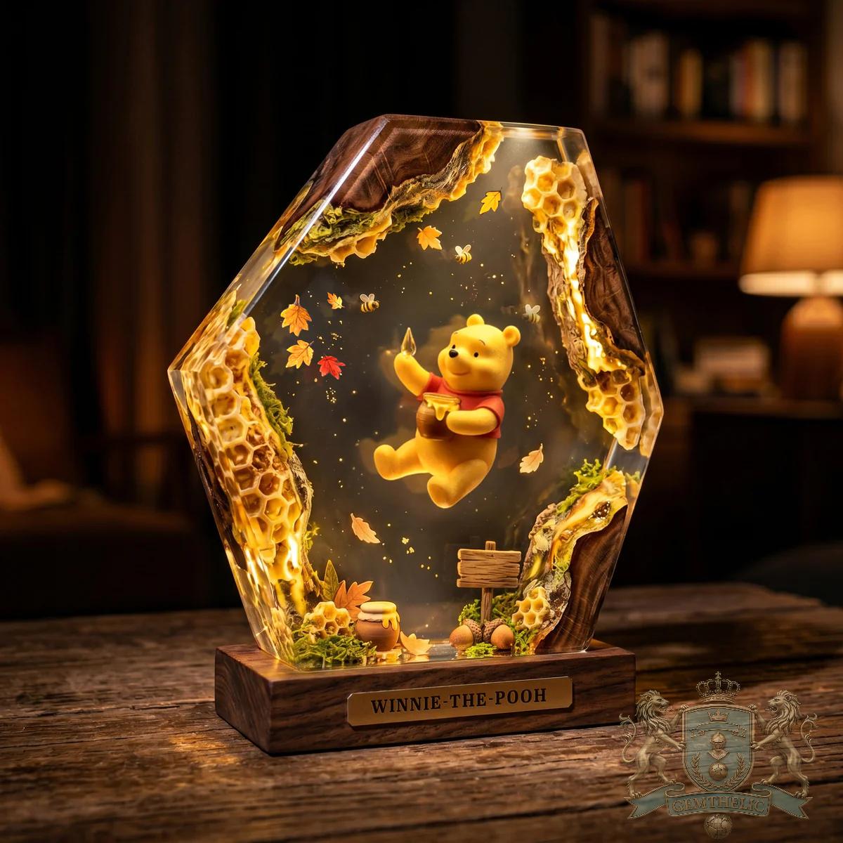 Winnie-the-Pooh Honeycomb Forest Scene Resin Diorama Lamp - Front View